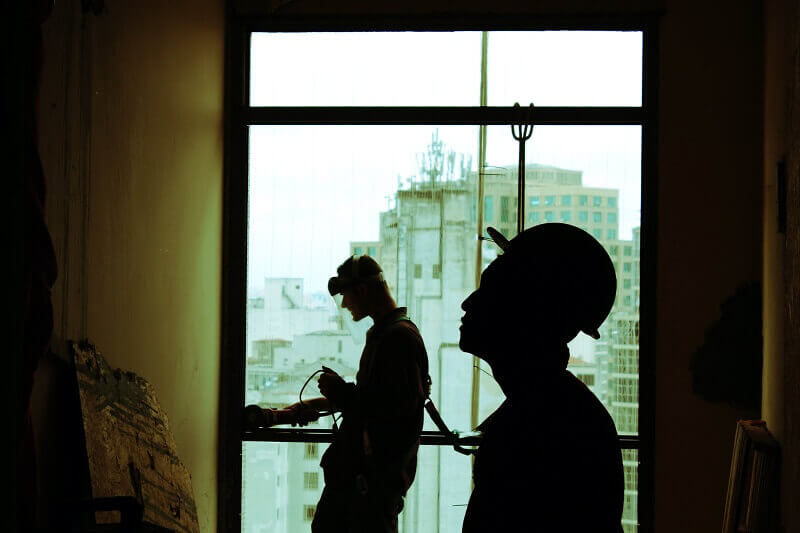 6 Reasons To Hire A Professional Window Contractor