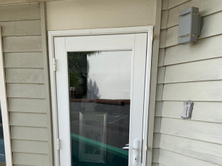 before-glass-door-replacement