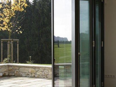 folding-glass-door-installation