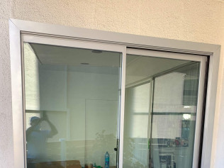 sliding-door-installation